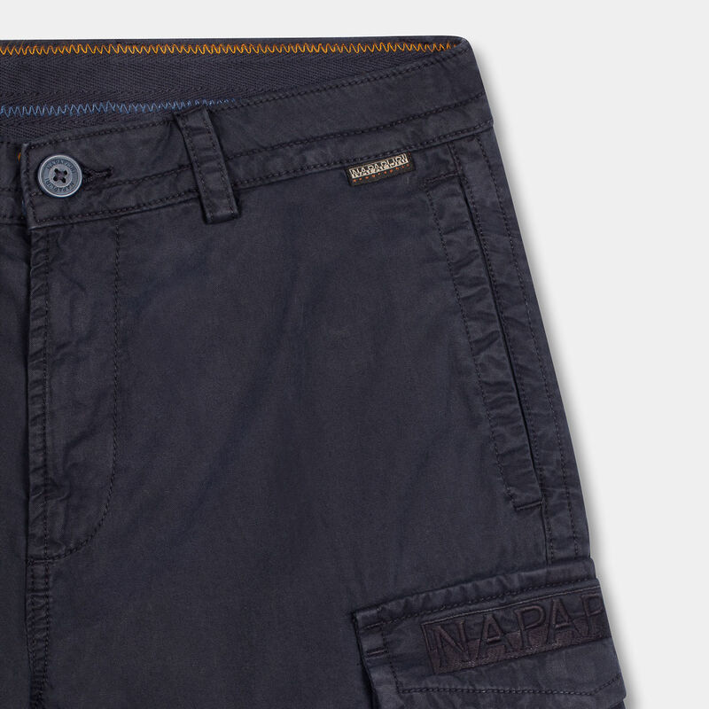 ABBIGLIAMENTO da UOMO | PANTALONI NAPAPIJRI